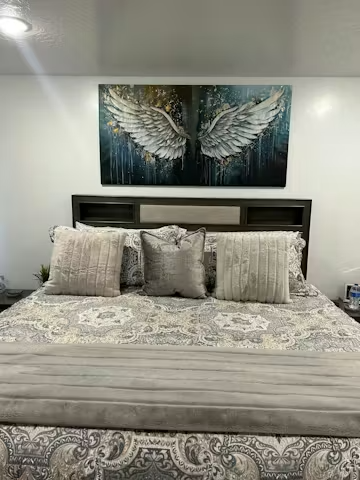 WINGS OF HOPE: Textured Abstract Angel Wings Oil Painting photo review