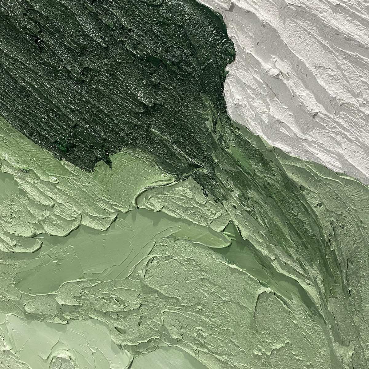 EMERALD FLOW: Textured Abstract Green and White Oil Painting - Image 5
